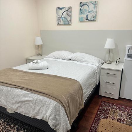 Comfortable Guest Home Near Downtown Vancouver & Sights & Stores Bagian luar foto