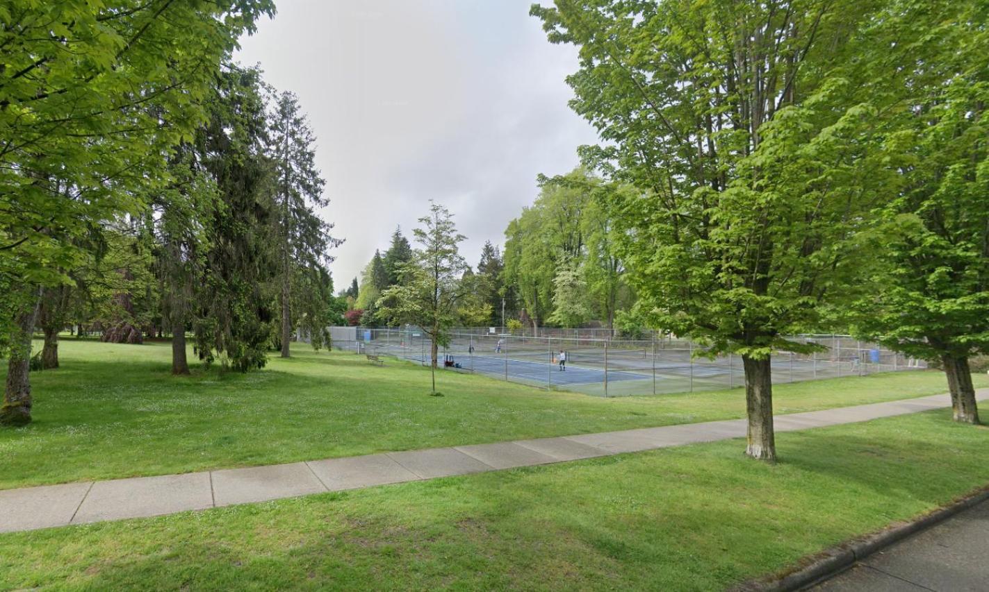 Comfortable Guest Home Near Downtown Vancouver & Sights & Stores Bagian luar foto